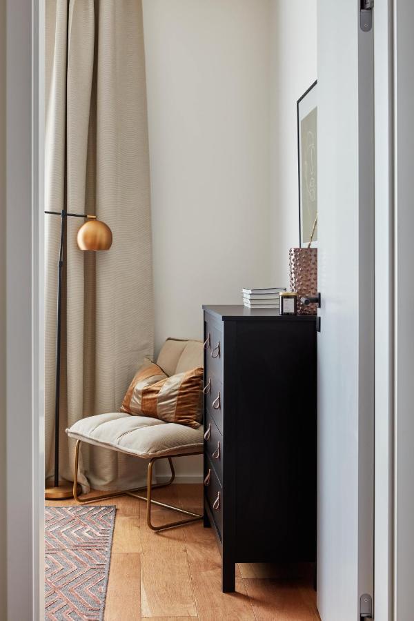 Prague Days - Designer Apts - Garage - Terrace - Easy City Access Exterior photo