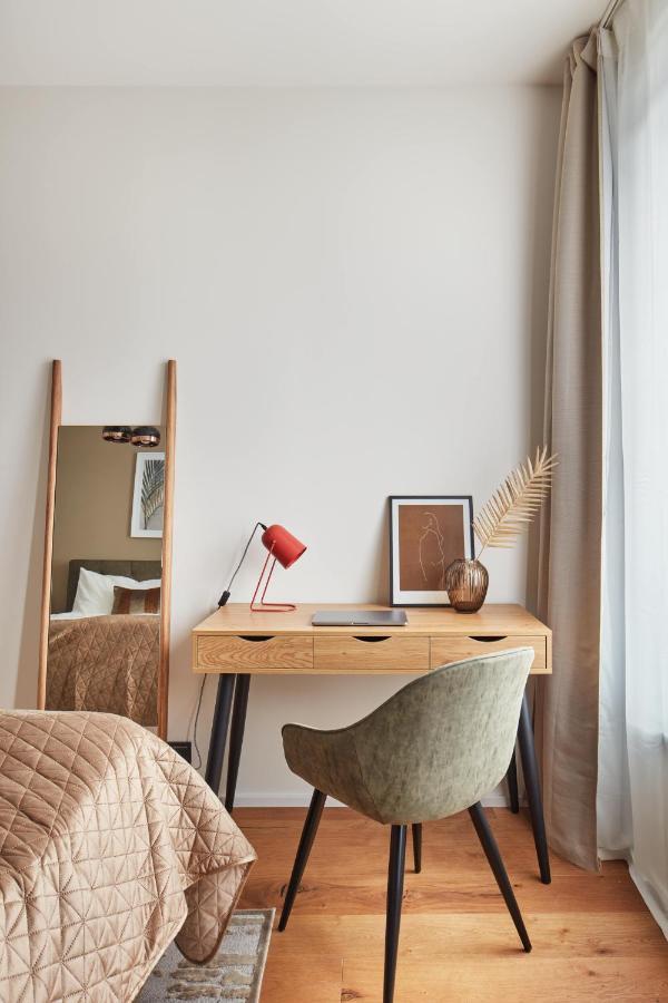Prague Days - Designer Apts - Garage - Terrace - Easy City Access Exterior photo